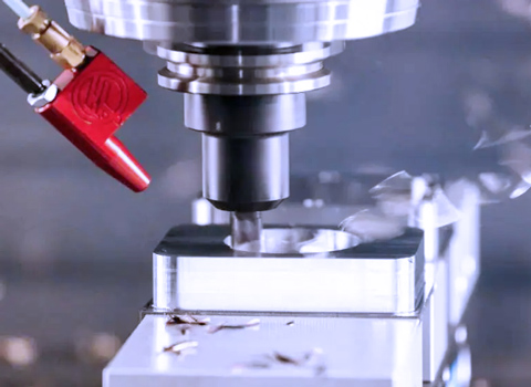 如何有效解决立式加工中心精度问题?